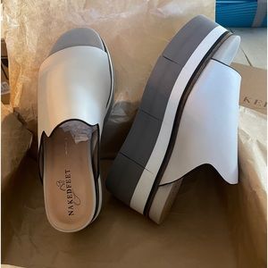 Naked Feet Flow Leather Platform Slides 7.5 in Mist